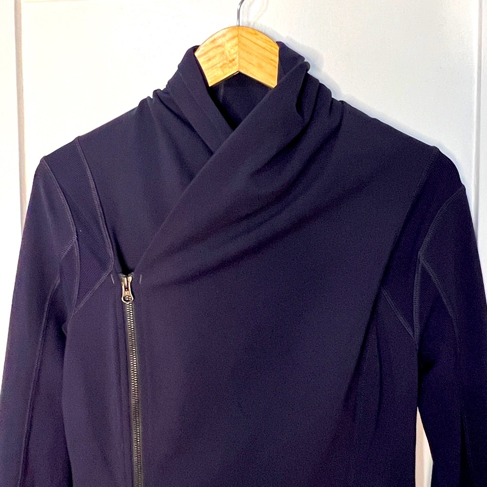 Lululemon Athletica Double Zipper Jacket with Cowl Neck, pockets and thumb holes